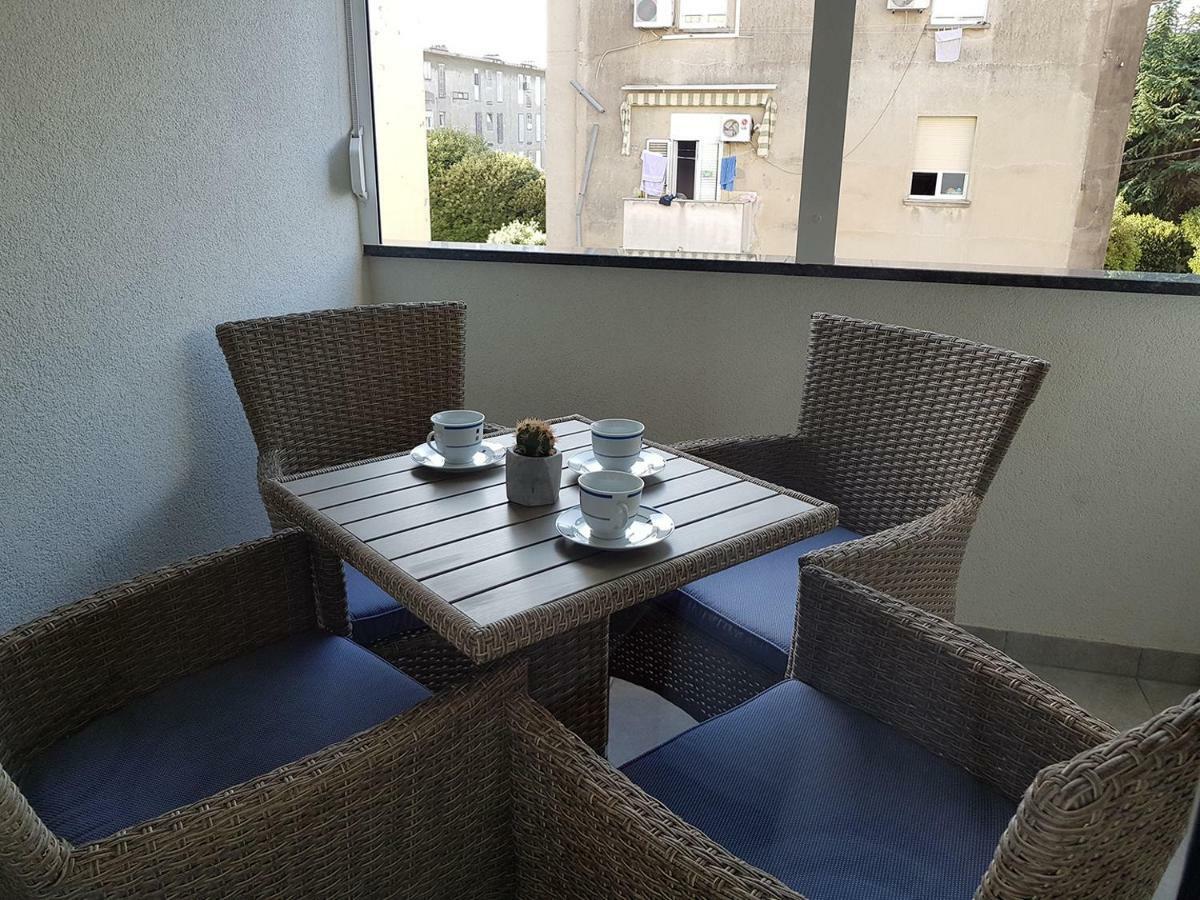 Apartment Domalu Old Town Zadar Exterior photo